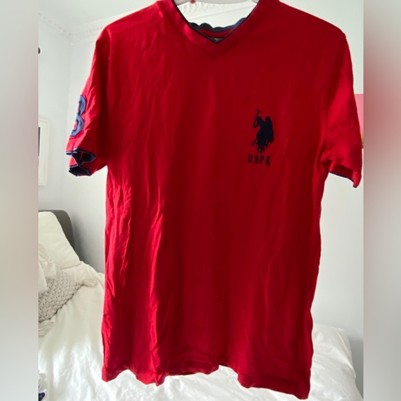 Red U.S Polo ASSN t-shirt - Picture 1 of 3